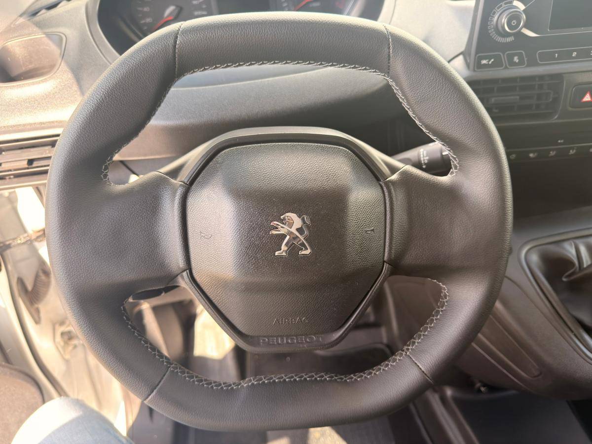 peugeot-partner-2019-diesel-1560cc