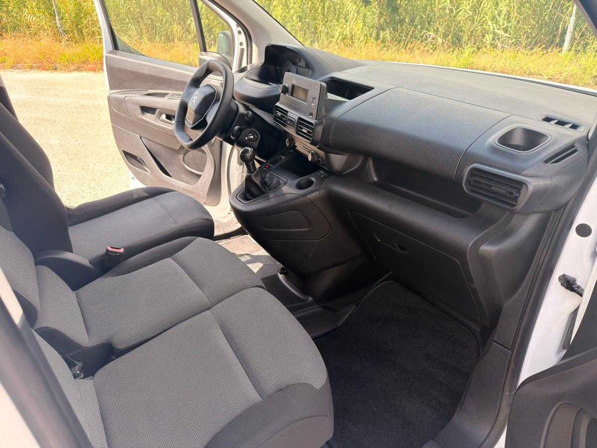 peugeot-partner-2019-diesel-1560cc