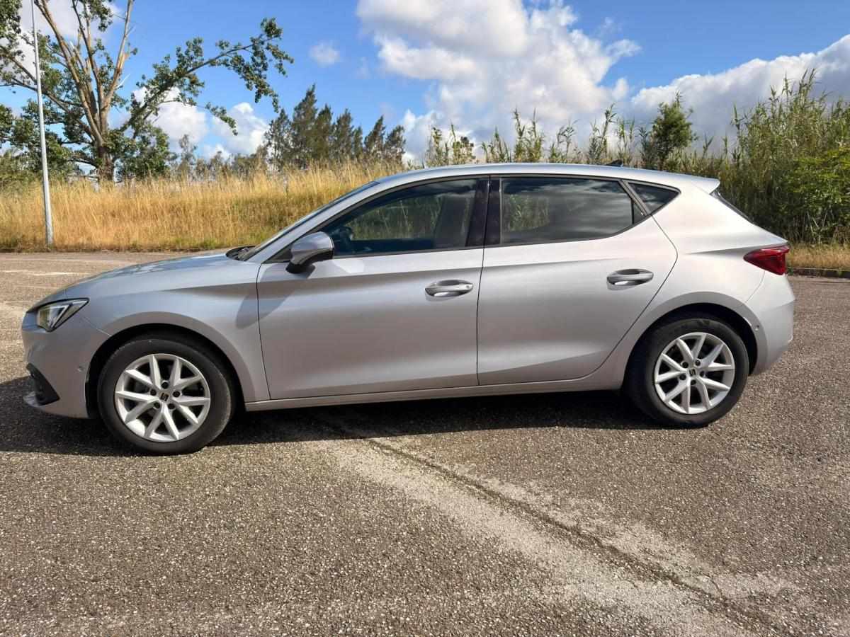 seat-leon-2022-diesel-1968cc