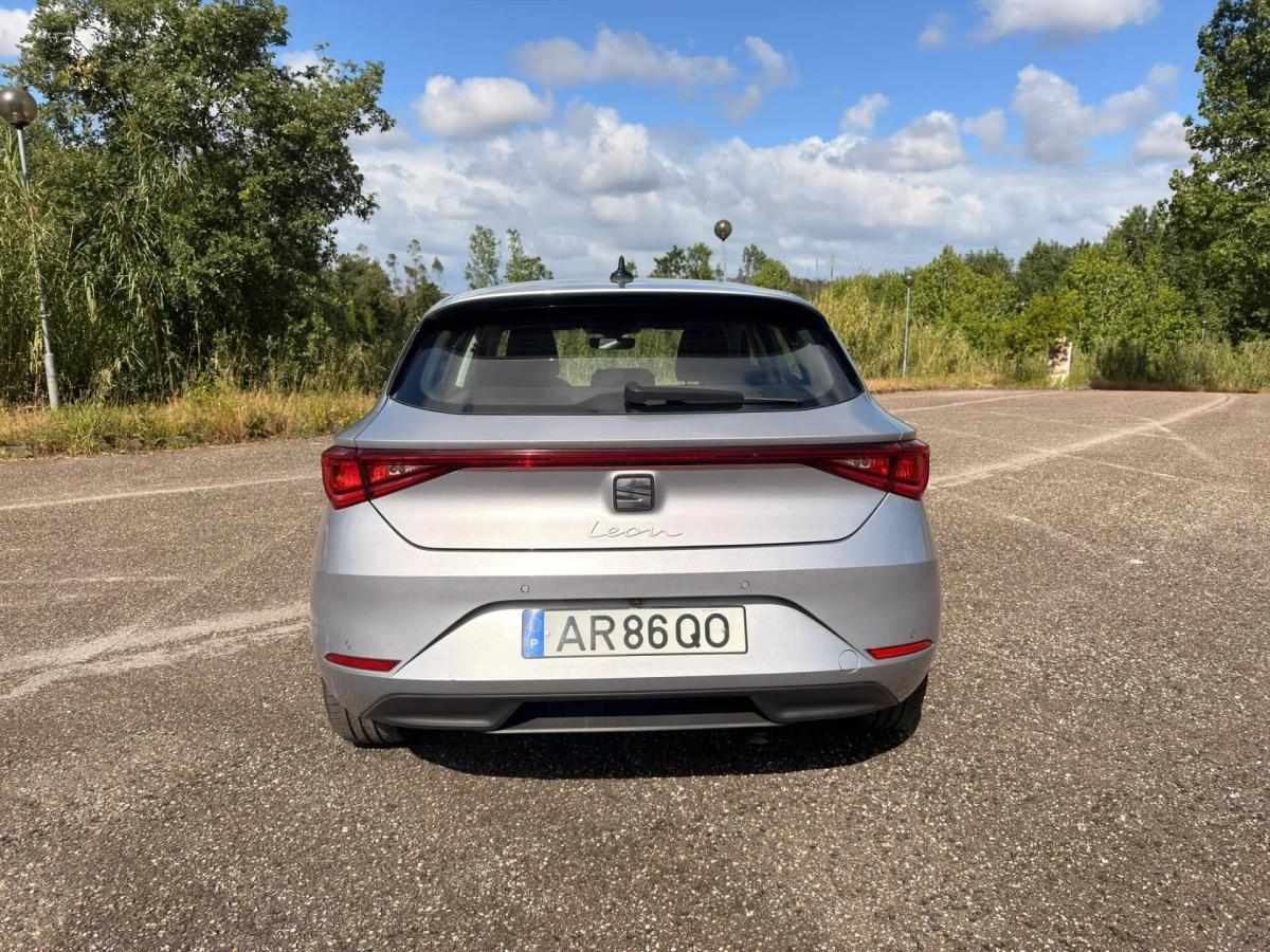 seat-leon-2022-diesel-1968cc