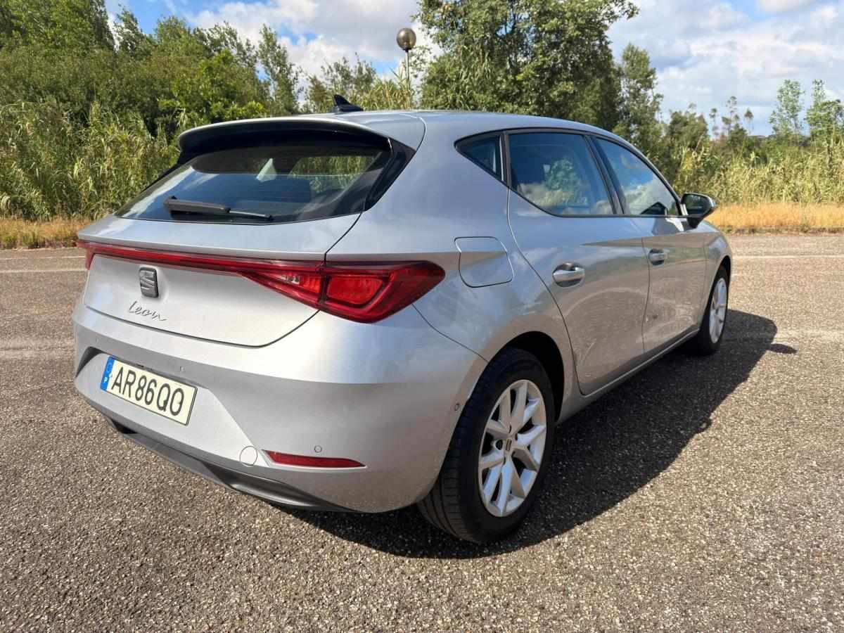seat-leon-2022-diesel-1968cc