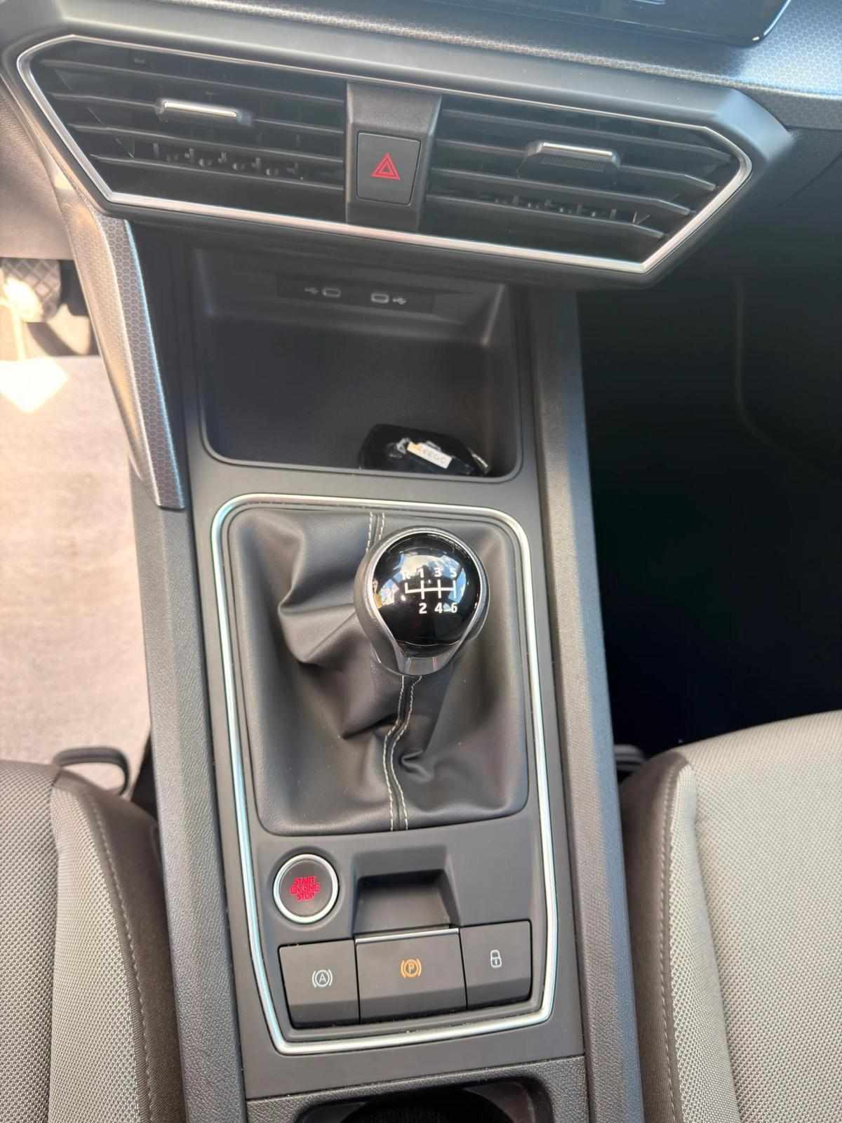 seat-leon-2022-diesel-1968cc
