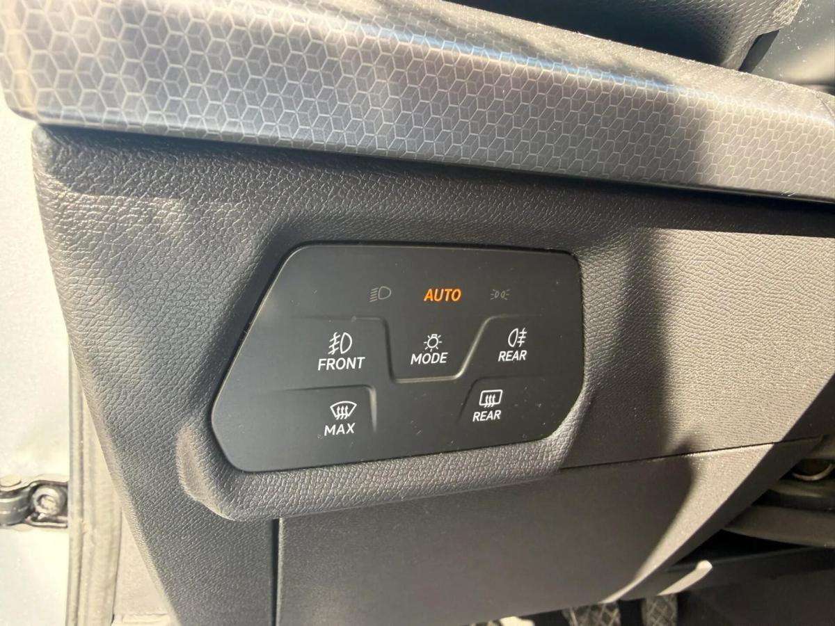 seat-leon-2022-diesel-1968cc