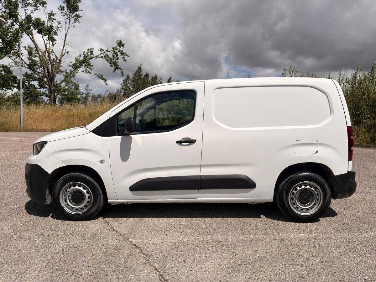 peugeot-partner-2022-diesel-1499cc