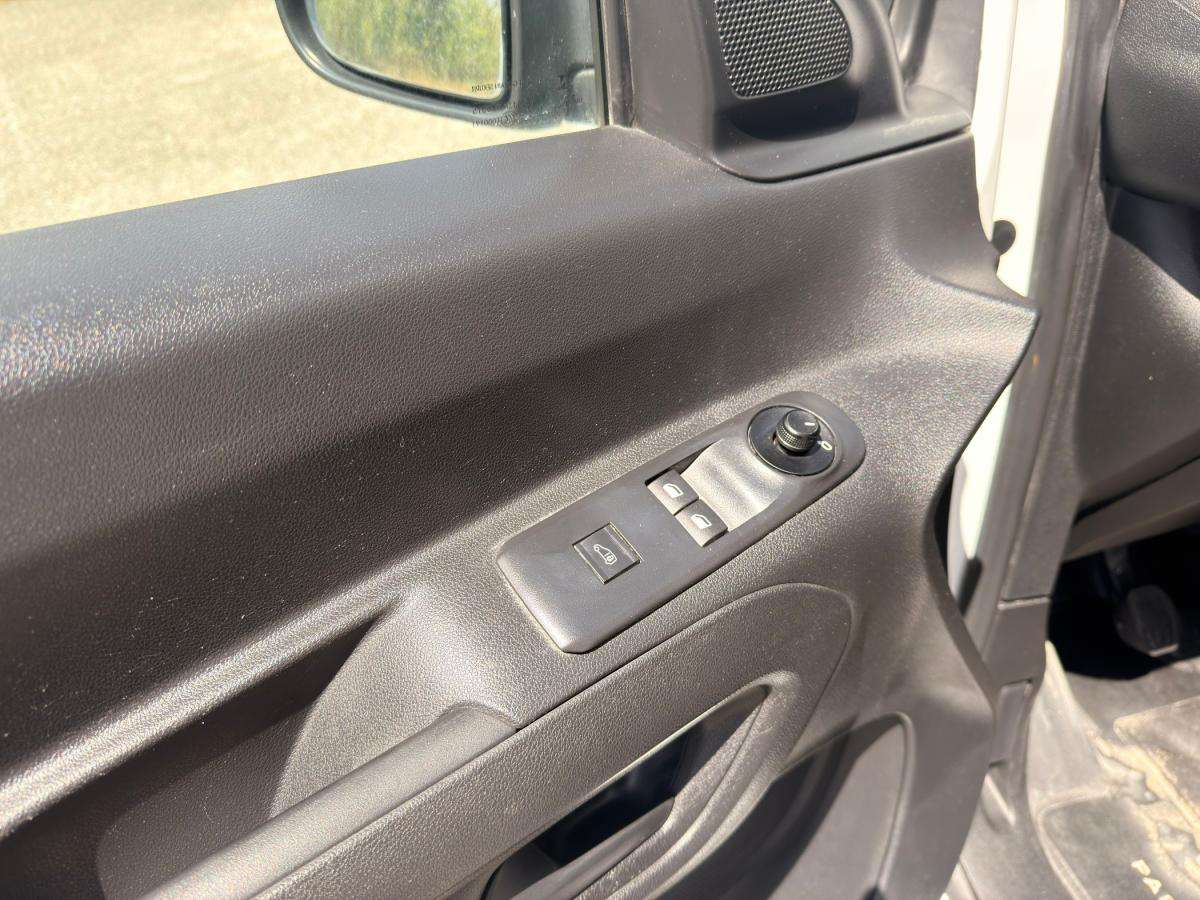 peugeot-partner-2022-diesel-1499cc