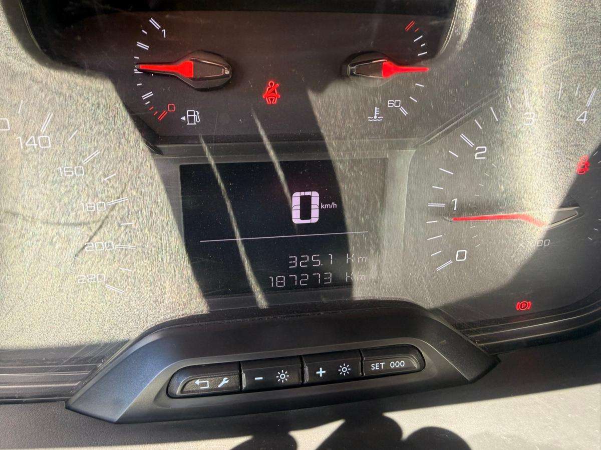peugeot-partner-2022-diesel-1499cc