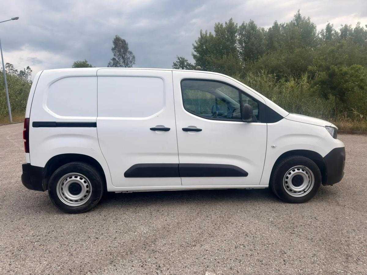 peugeot-partner-2019-diesel-1560cc
