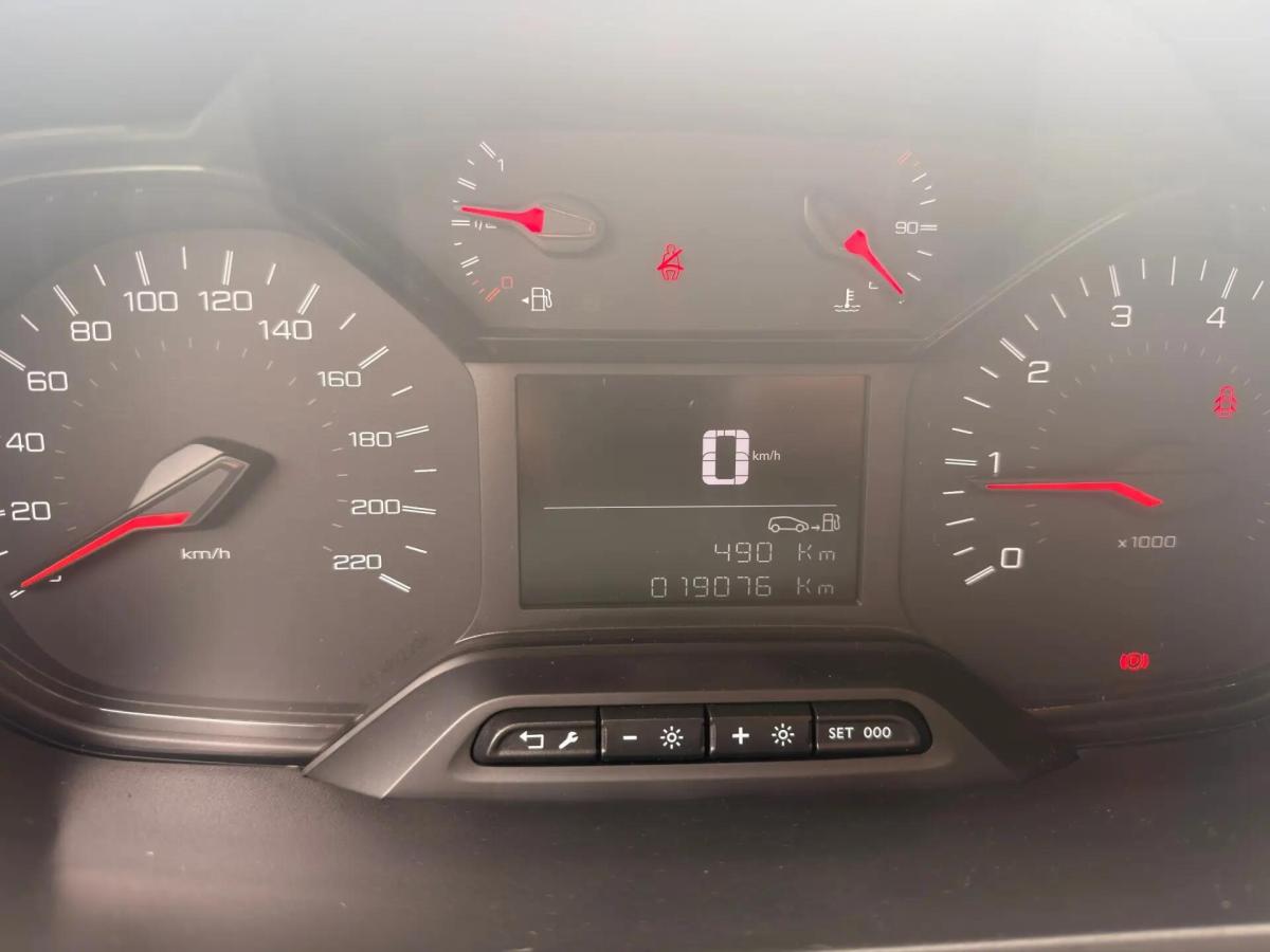peugeot-partner-2019-diesel-1560cc