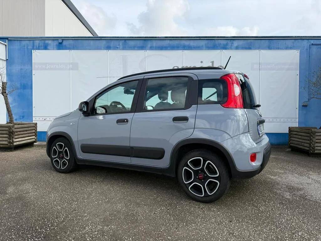 fiat-panda-2022-hibrido-a-gasolina-999cc