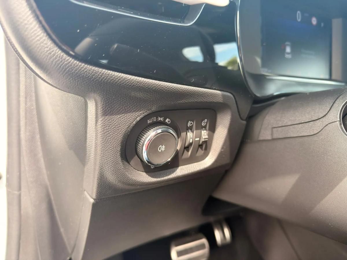 opel-corsa-2025-hibrido-a-gasolina-1199cc