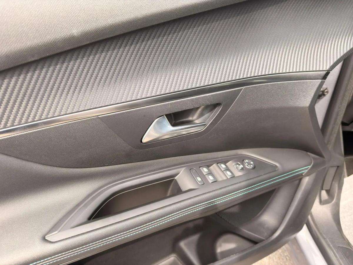 peugeot-3008-2024-gasolina-1199cc