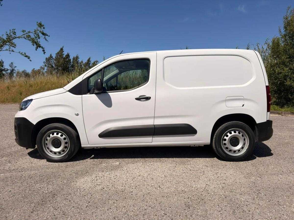 fiat-doblo-2023-diesel-1499cc