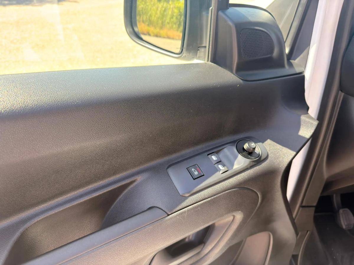 fiat-doblo-2023-diesel-1499cc