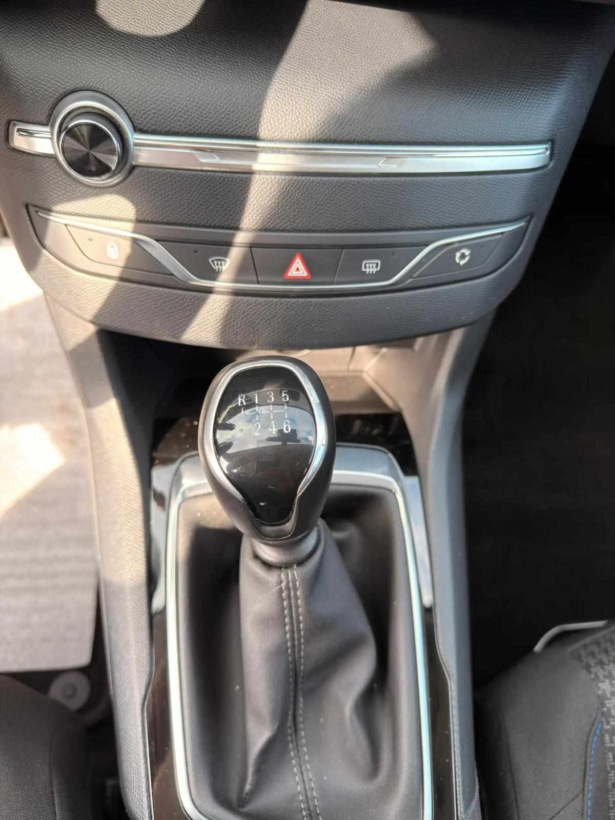 peugeot-308-sw-2021-diesel-1499cc