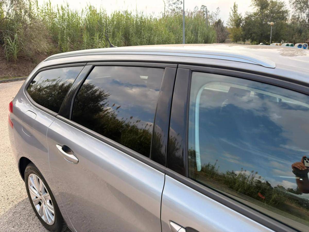 peugeot-308-sw-2021-diesel-1499cc