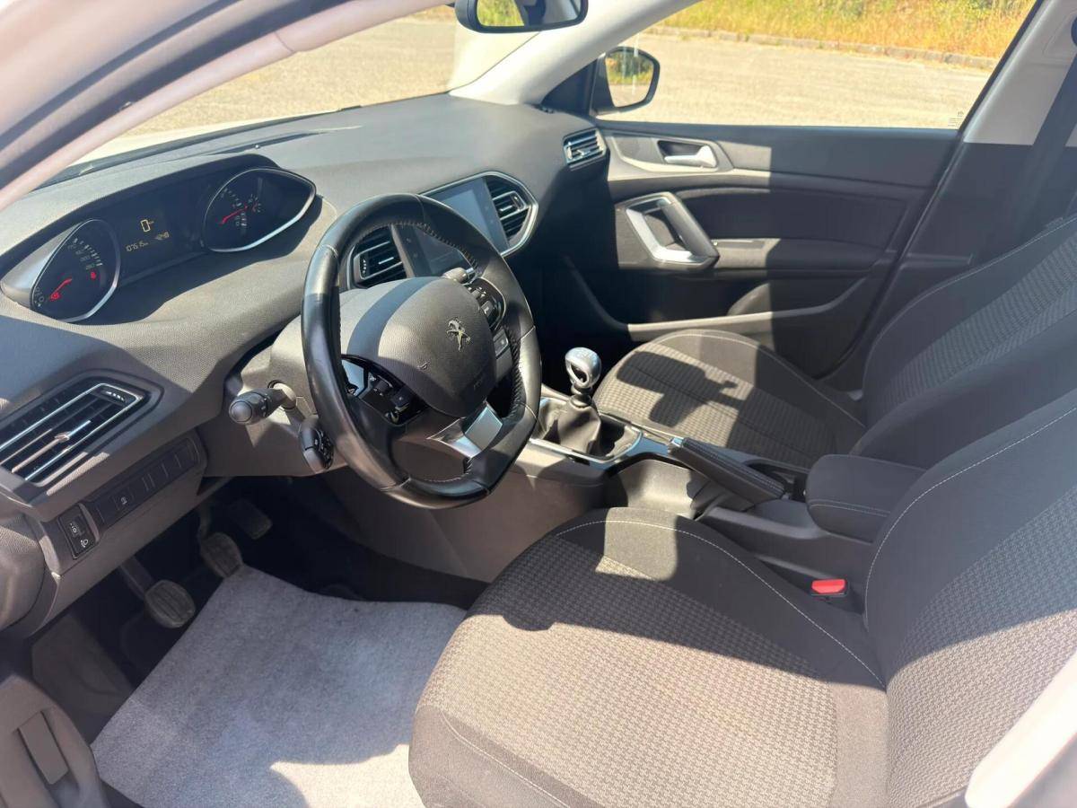 peugeot-308-2019-diesel-1499cc