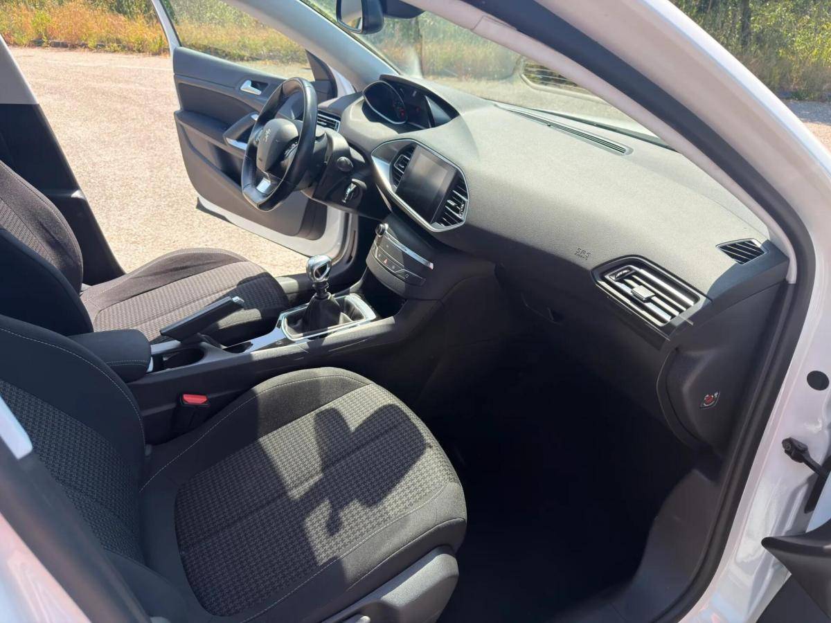 peugeot-308-2019-diesel-1499cc