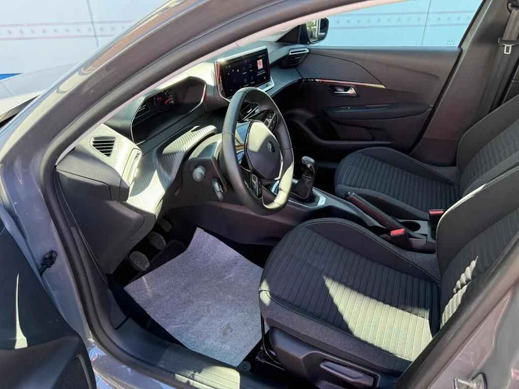 peugeot-208-2024-gasolina-1199cc