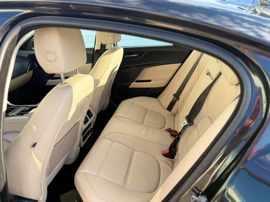 jaguar-xe-2016-diesel-1999cc