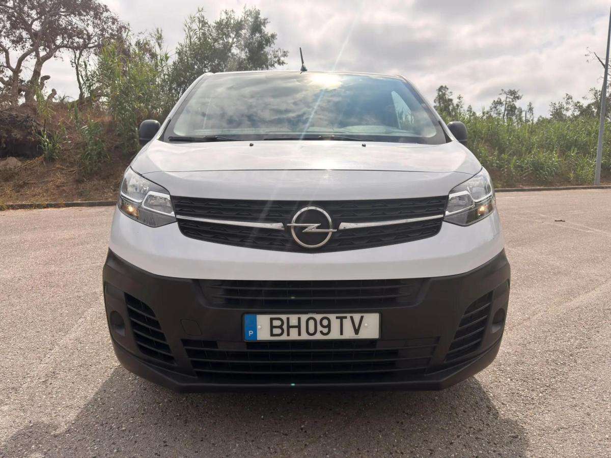 opel-vivaro-2024-diesel-1499cc