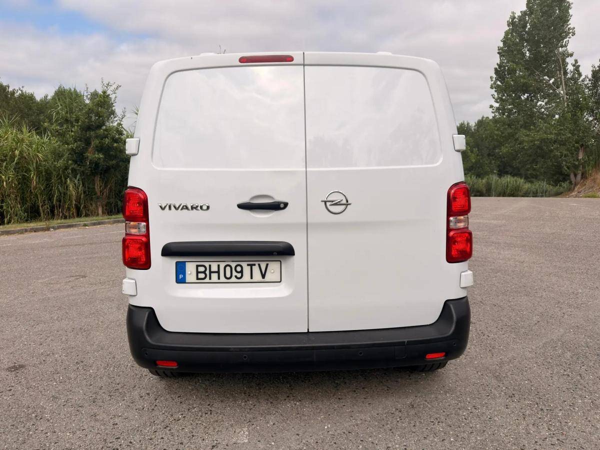 opel-vivaro-2024-diesel-1499cc