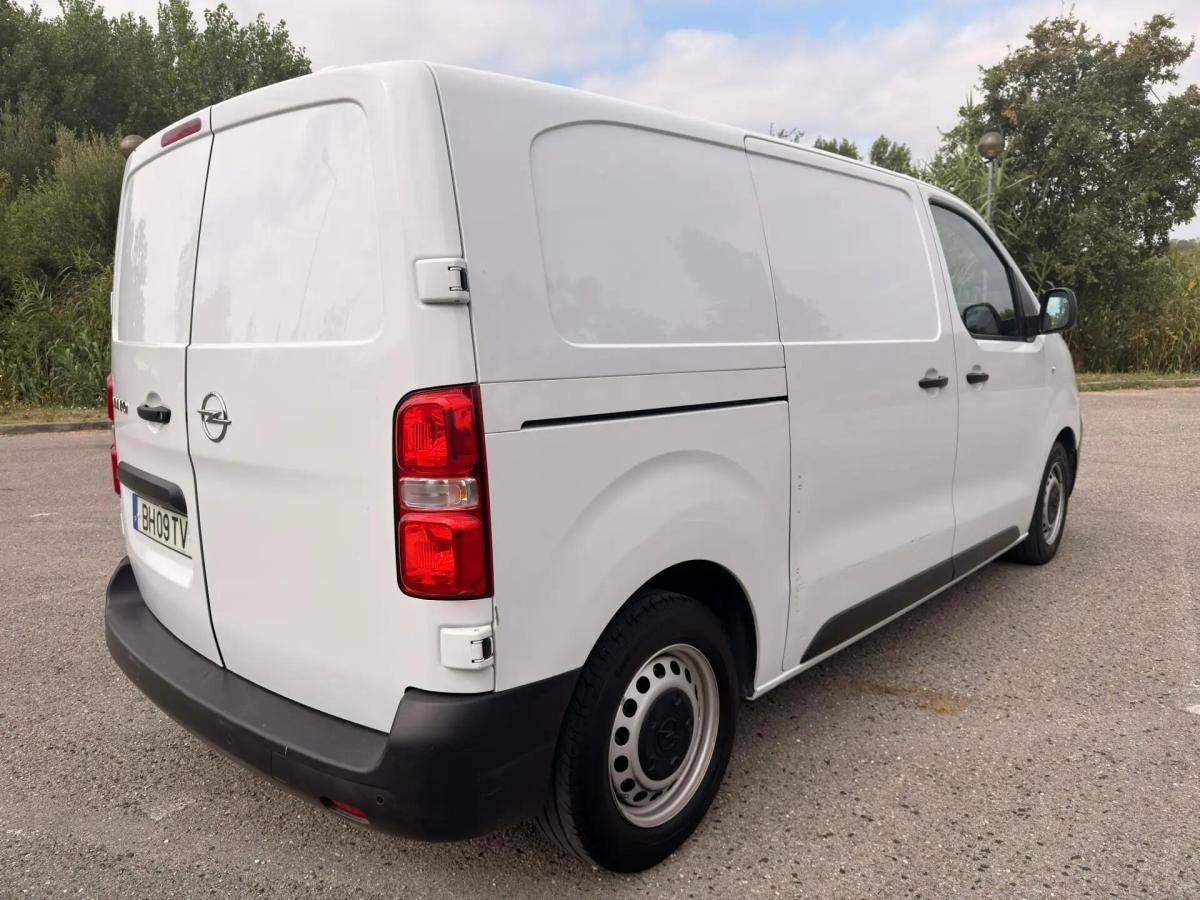 opel-vivaro-2024-diesel-1499cc
