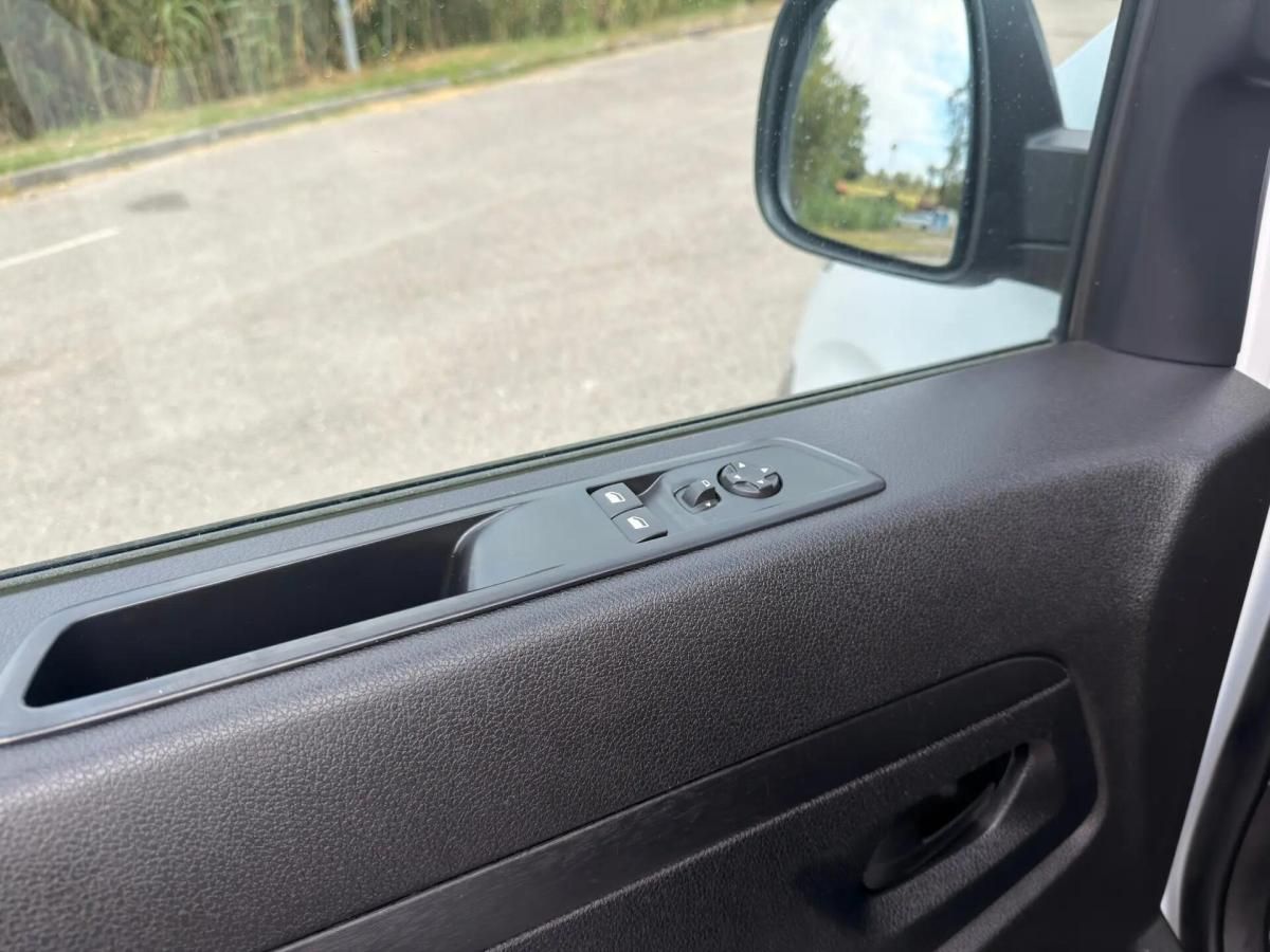 opel-vivaro-2024-diesel-1499cc