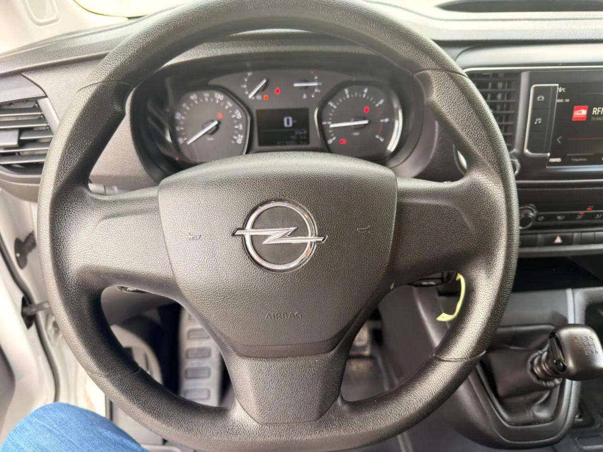 opel-vivaro-2024-diesel-1499cc