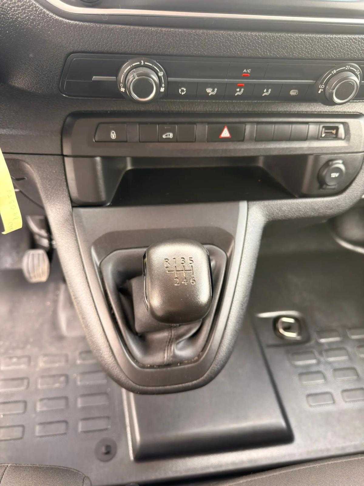 opel-vivaro-2024-diesel-1499cc