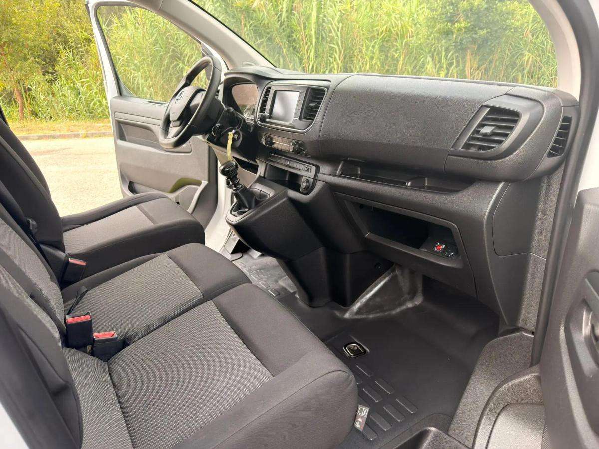 opel-vivaro-2024-diesel-1499cc
