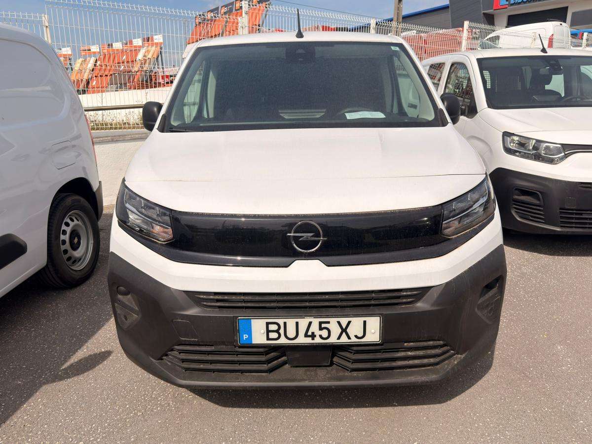 opel-combo-2025-diesel-1499cc