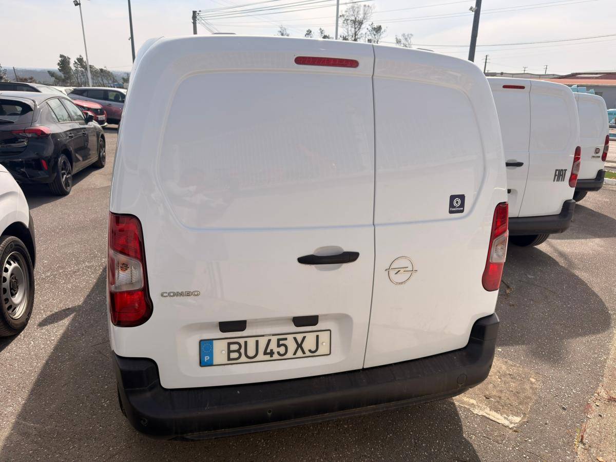 opel-combo-2025-diesel-1499cc