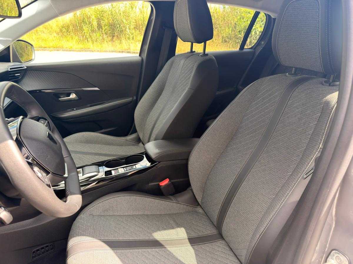peugeot-208-2025-gasolina-1199cc