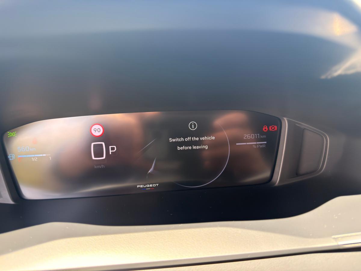 peugeot-208-2025-gasolina-1199cc