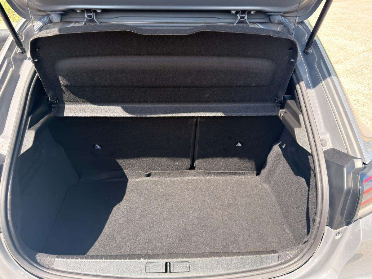 peugeot-208-2025-gasolina-1199cc