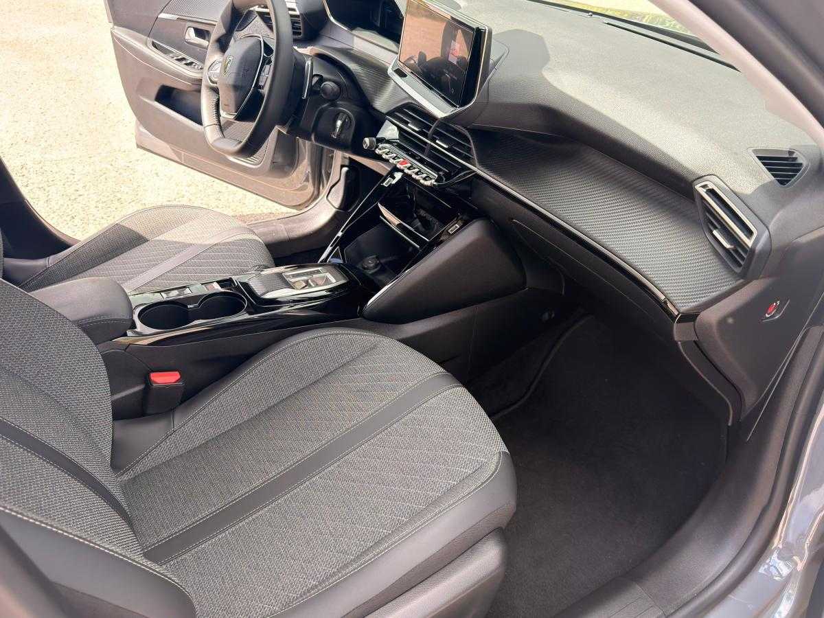 peugeot-208-2025-gasolina-1199cc