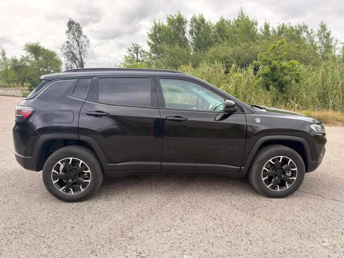 jeep-compass-2023-hibrido-a-gasolina-1332cc