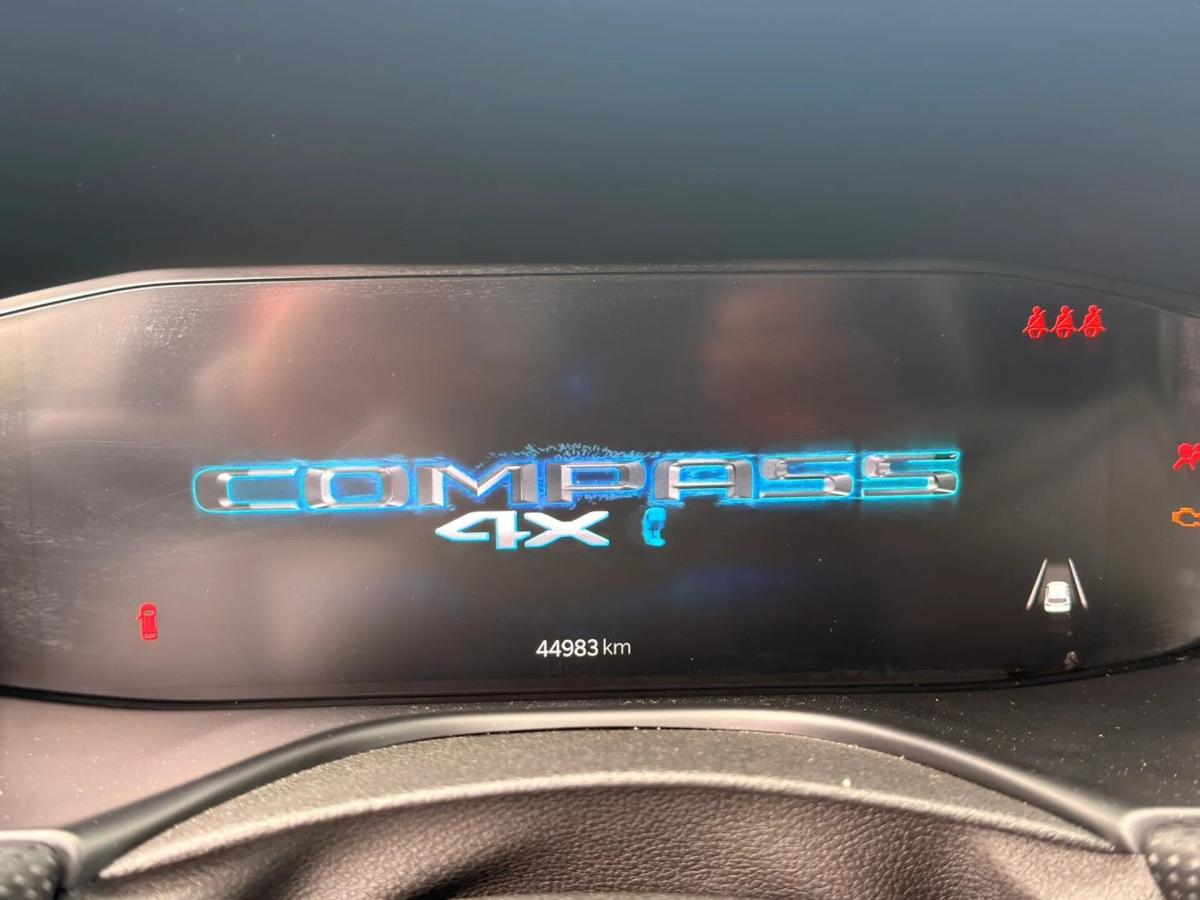 jeep-compass-2023-hibrido-a-gasolina-1332cc
