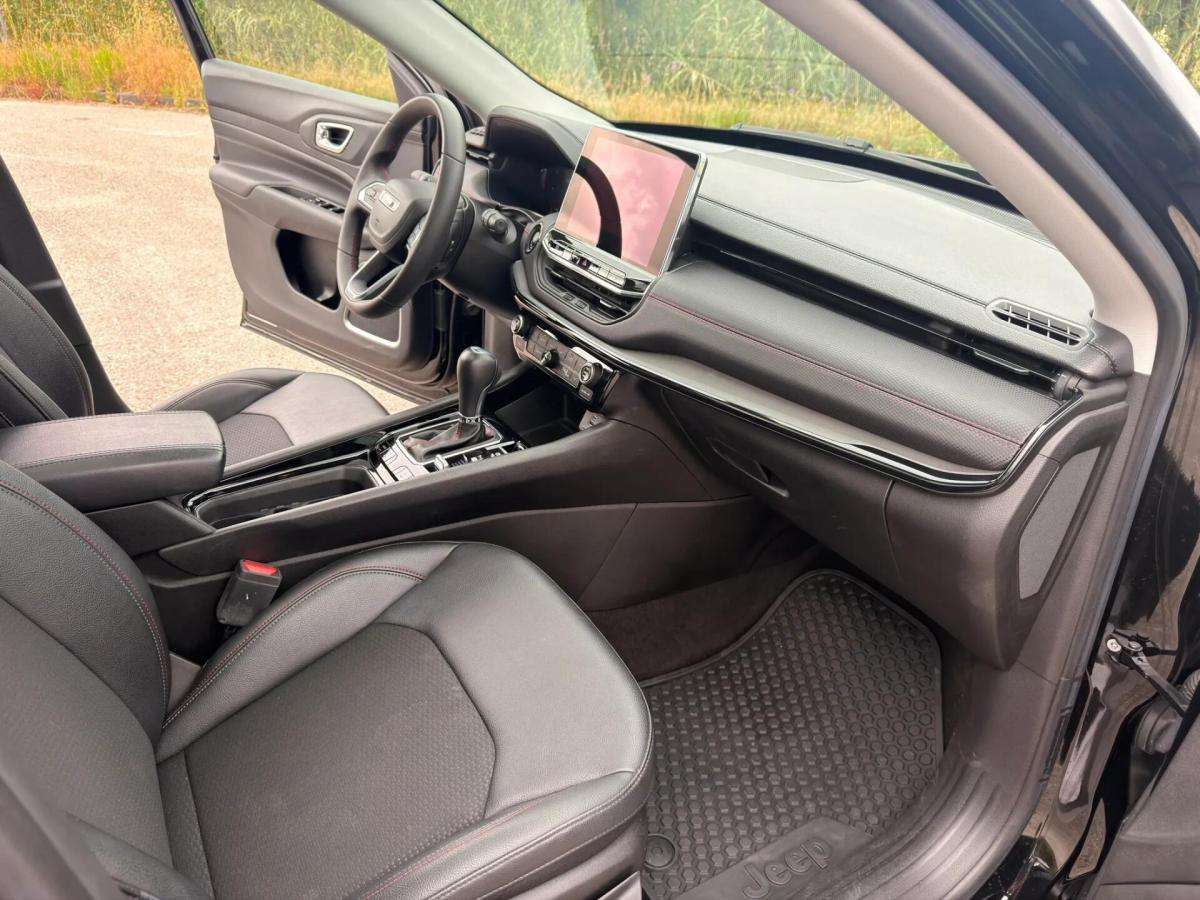 jeep-compass-2023-hibrido-a-gasolina-1332cc