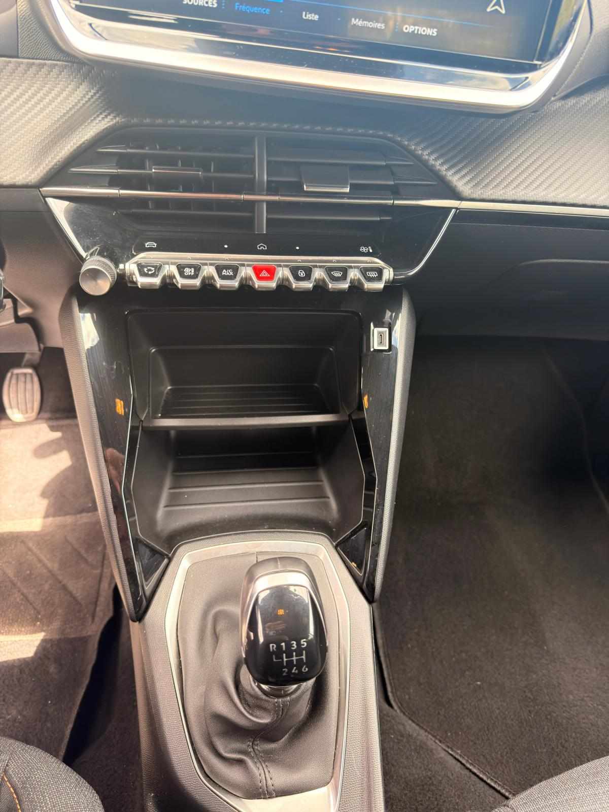 peugeot-2008-2025-gasolina-1199cc