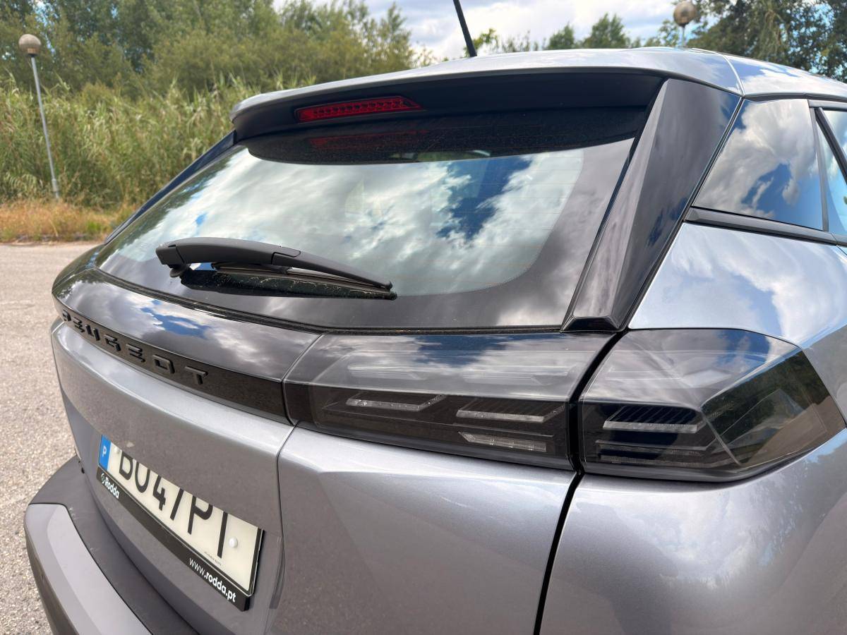 peugeot-2008-2025-gasolina-1199cc