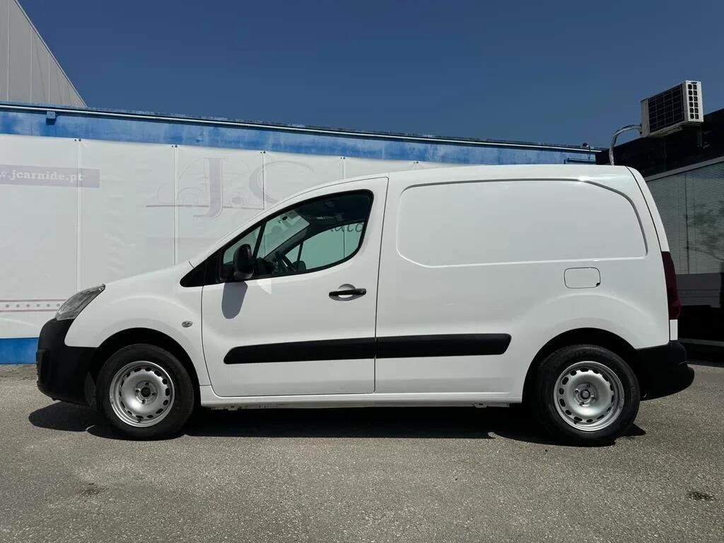 peugeot-partner-2018-diesel-1560cc