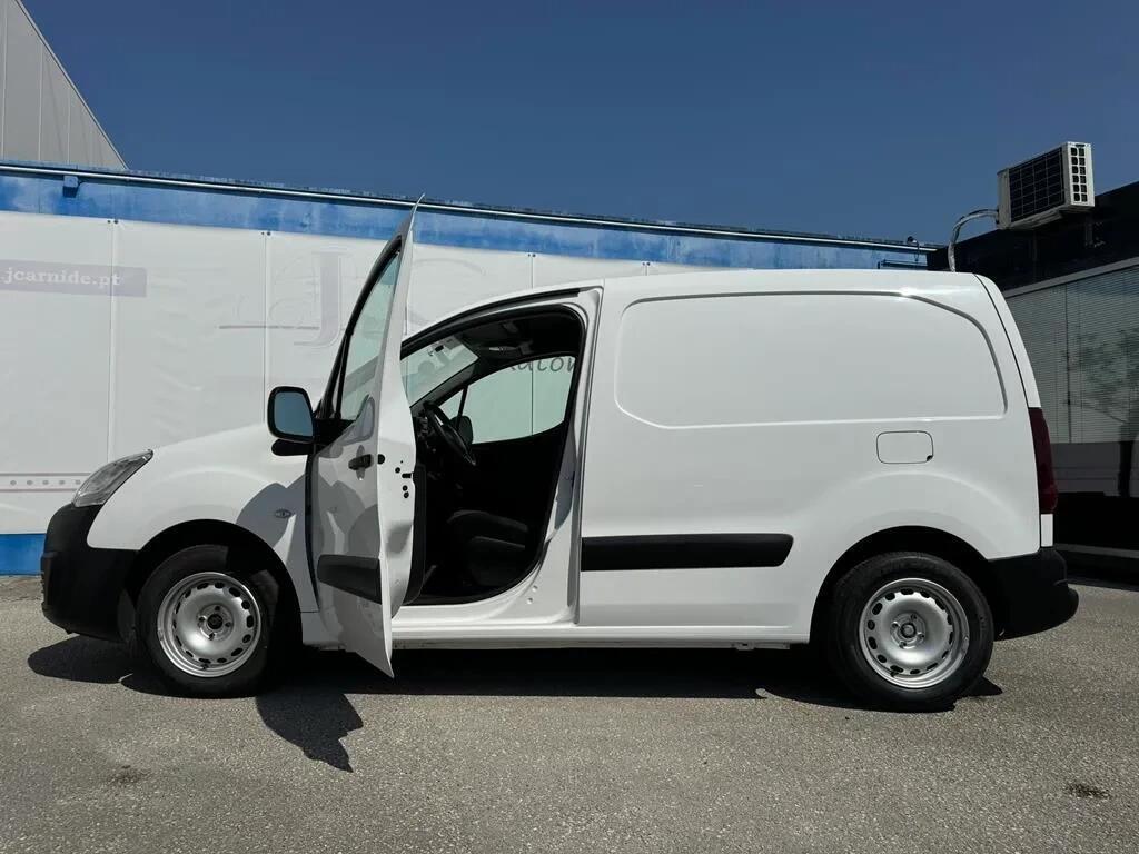 peugeot-partner-2018-diesel-1560cc
