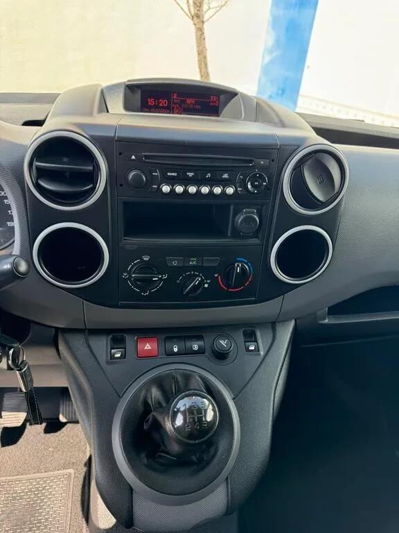 peugeot-partner-2018-diesel-1560cc