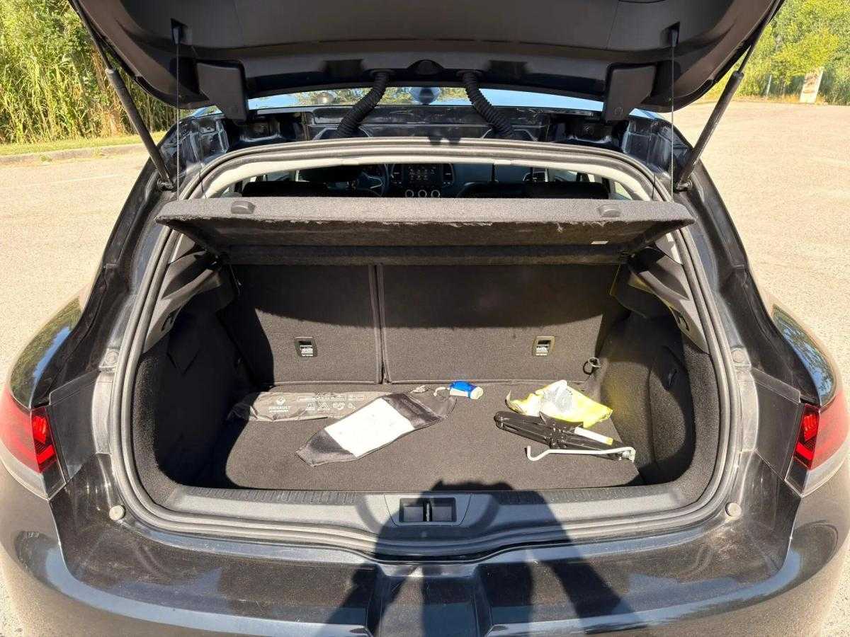 renault-megane-2022-diesel-1461cc