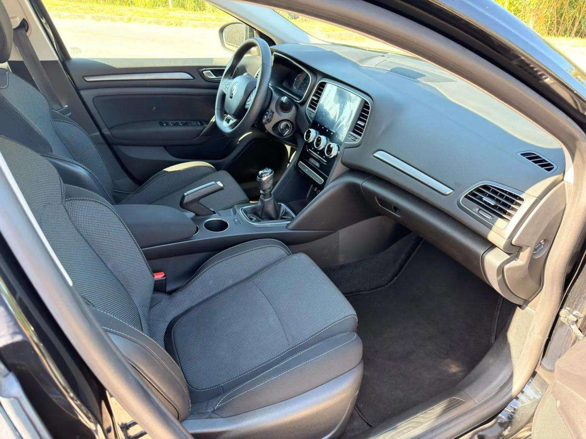 renault-megane-2022-diesel-1461cc
