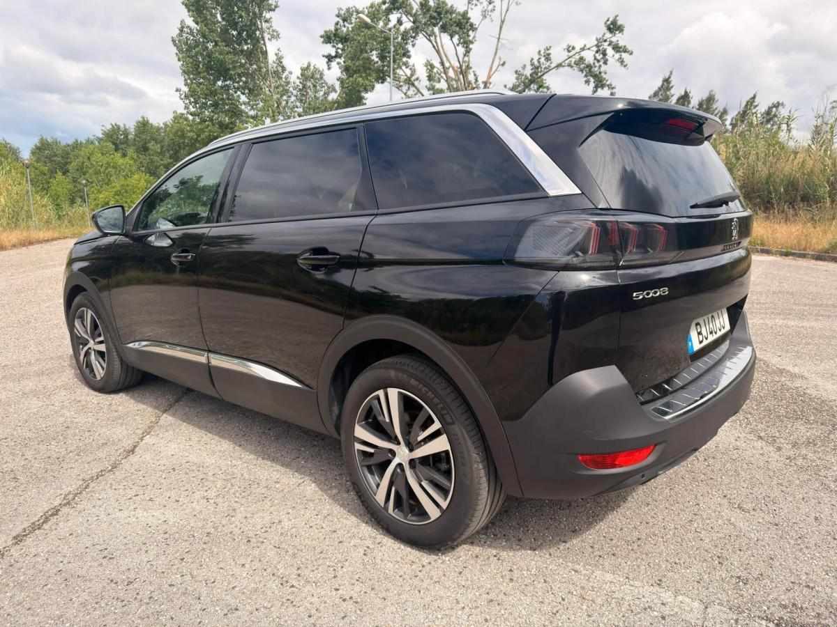 peugeot-5008-2024-gasolina-1199cc