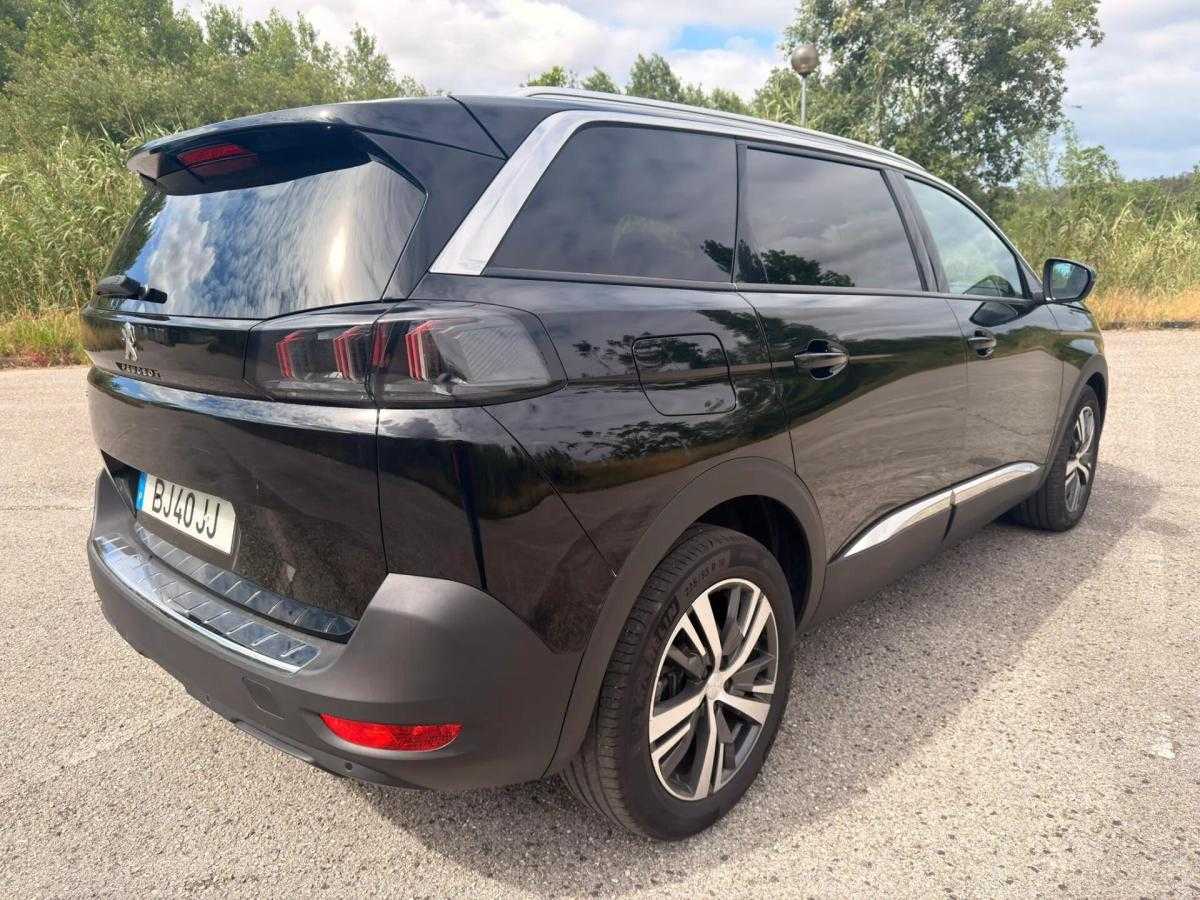 peugeot-5008-2024-gasolina-1199cc