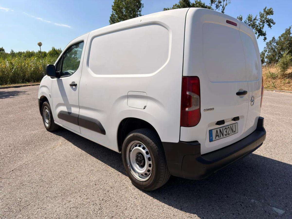 opel-combo-2022-diesel-1499cc