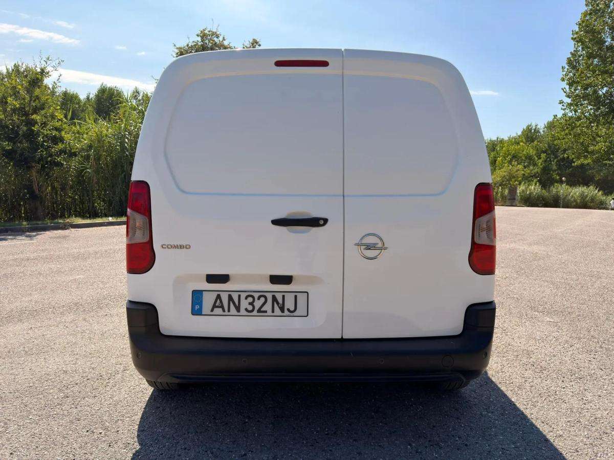 opel-combo-2022-diesel-1499cc